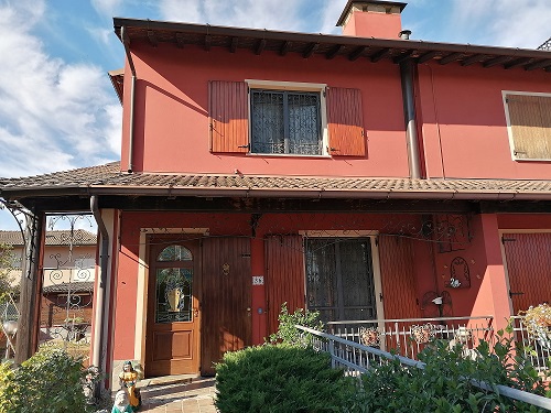 casa indipendente in vendita a Vaiano Cremasco
