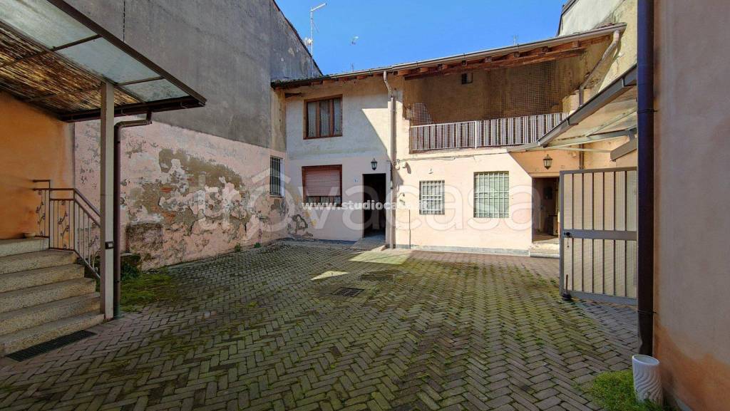 casa indipendente in vendita a Vaiano Cremasco