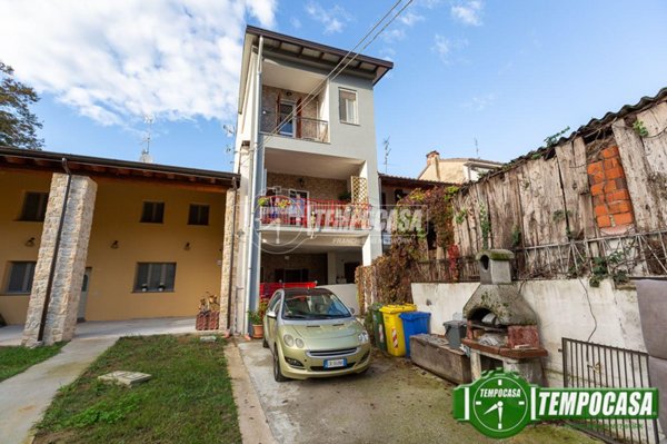 casa indipendente in vendita a Vaiano Cremasco