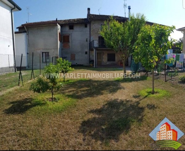 casa indipendente in vendita a Vaiano Cremasco
