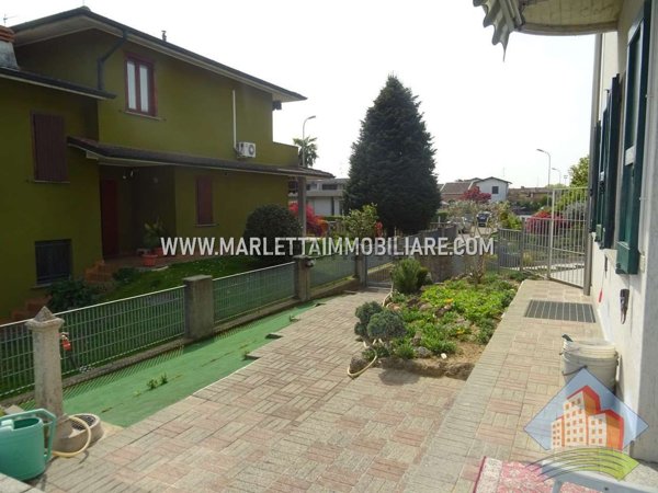 casa indipendente in vendita a Vaiano Cremasco