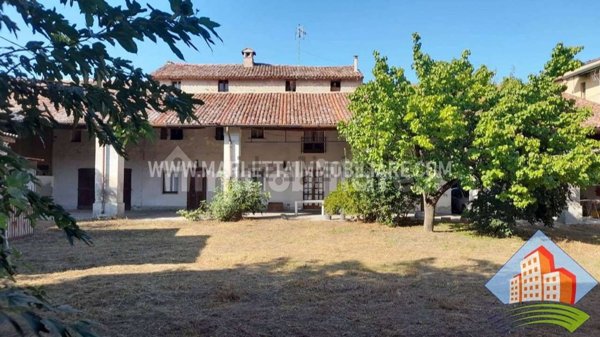 casale in vendita a Vaiano Cremasco