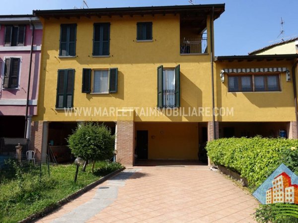 casa indipendente in vendita a Vaiano Cremasco