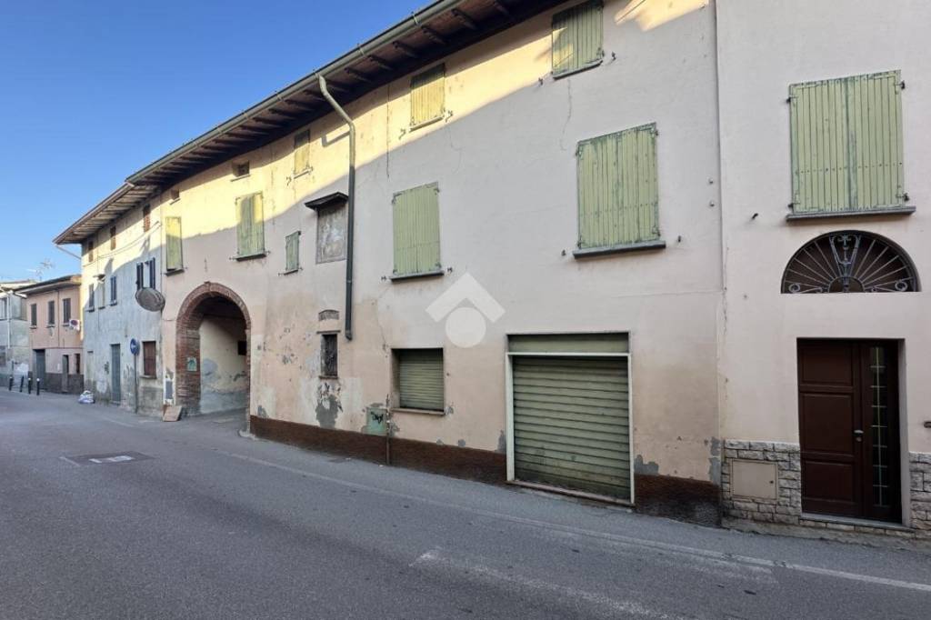 casa indipendente in vendita a Vaiano Cremasco