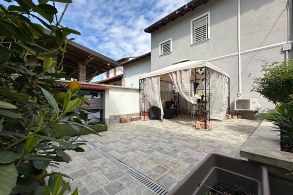 casa indipendente in vendita a Vaiano Cremasco