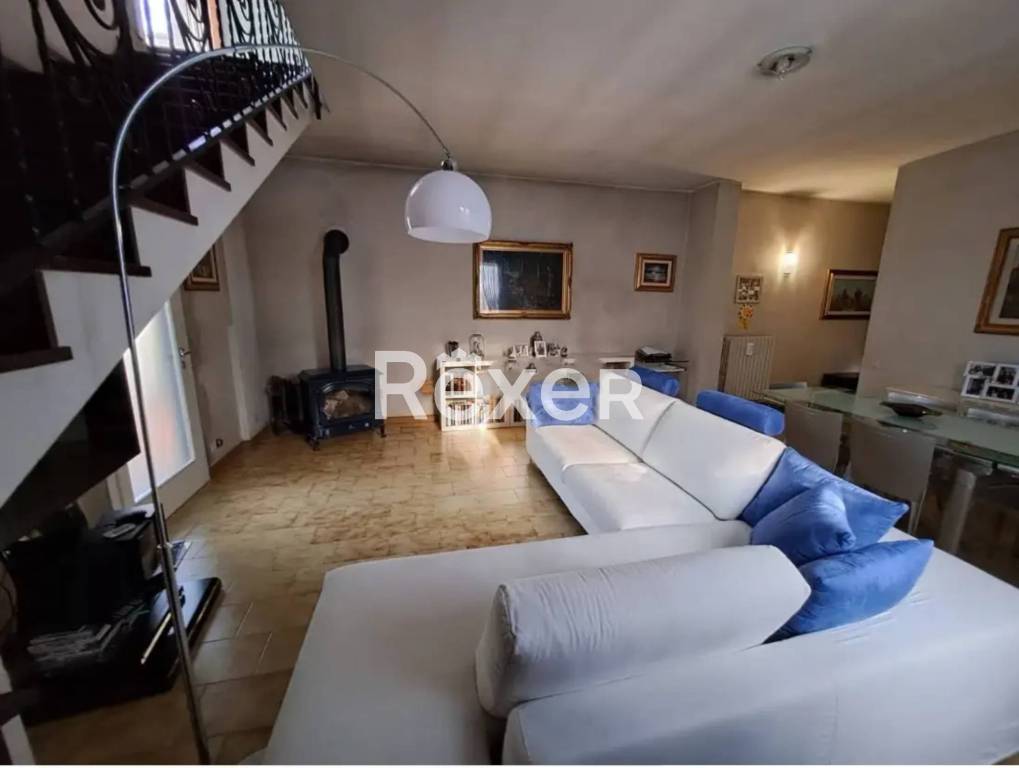 casa indipendente in vendita a Vaiano Cremasco