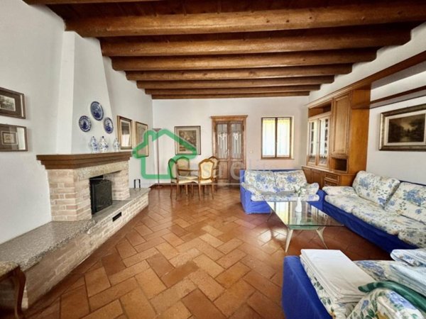 casa indipendente in vendita a Vaiano Cremasco