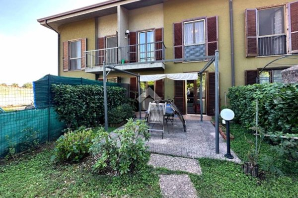 casa indipendente in vendita a Vaiano Cremasco
