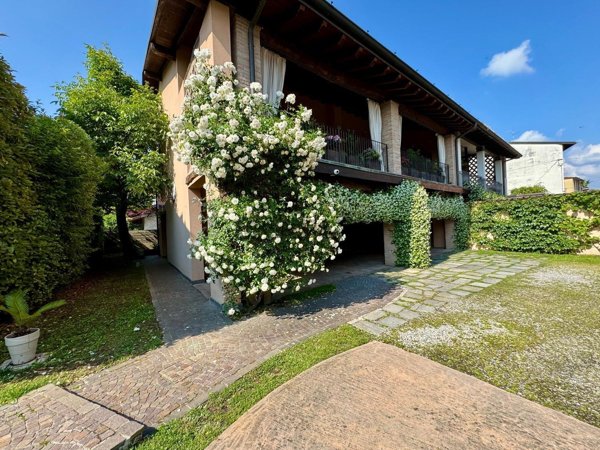 casa indipendente in vendita a Vailate