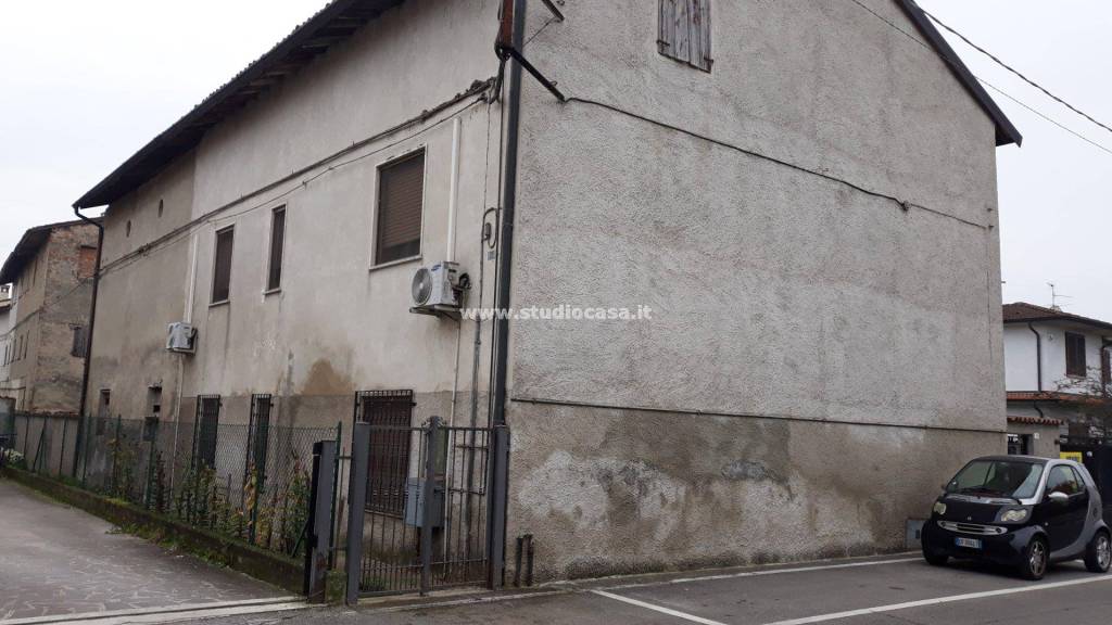 appartamento in vendita a Vailate