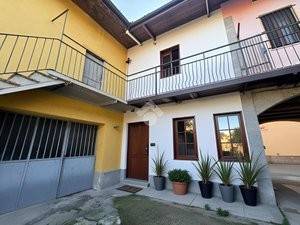 casa indipendente in vendita a Vailate