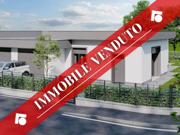 casa indipendente in vendita a Vailate
