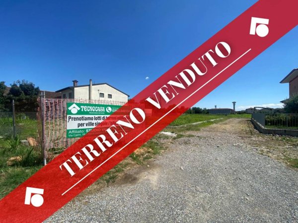 terreno edificabile in vendita a Vailate