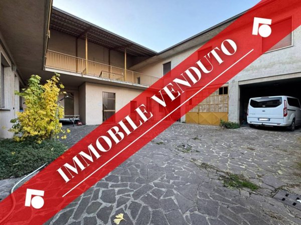casa indipendente in vendita a Vailate