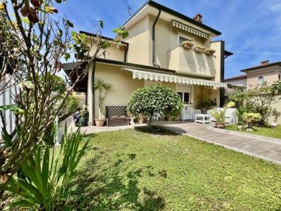 casa indipendente in vendita a Vailate