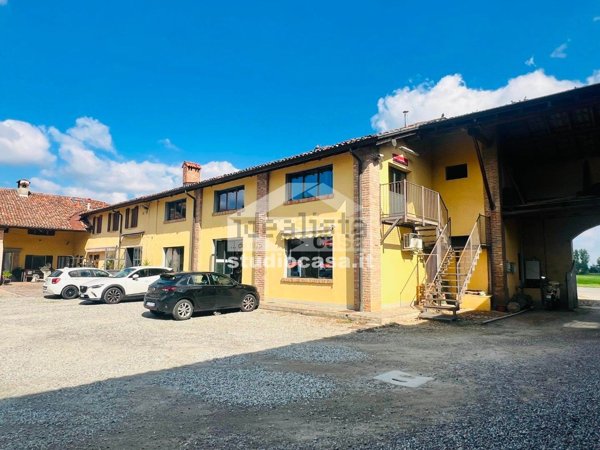 locale di sgombero in vendita a Vailate