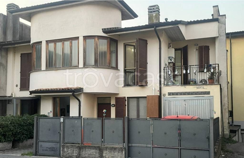 appartamento in vendita a Vailate