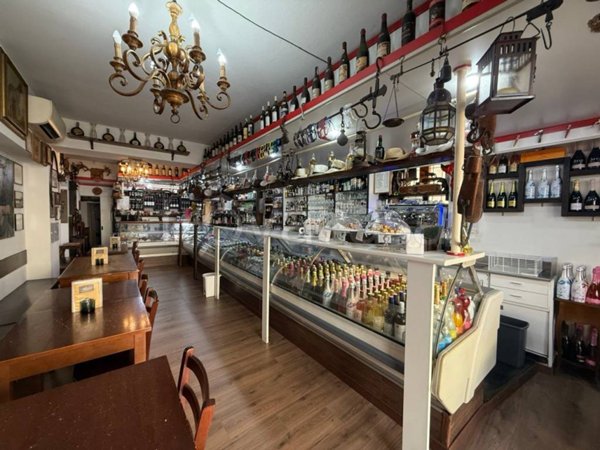 negozio in vendita a Vailate