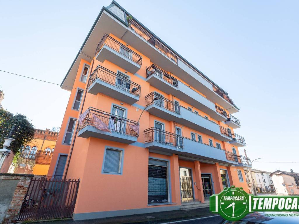 appartamento in vendita a Vailate