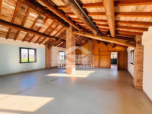 casa semindipendente in vendita a Vailate