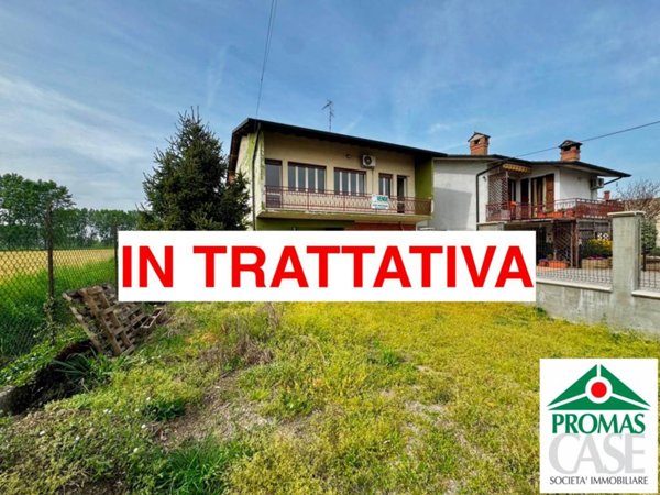 casa indipendente in vendita a Vailate