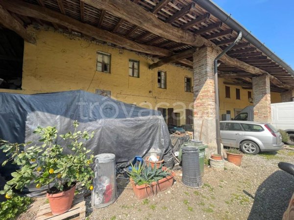 casale in vendita a Vailate
