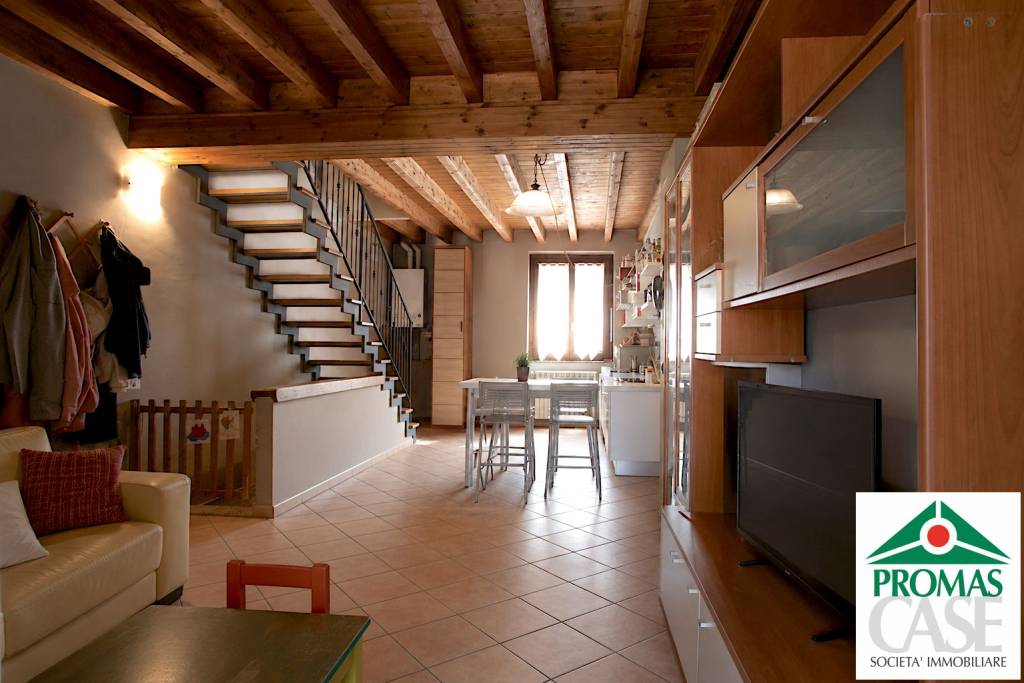 casa indipendente in vendita a Vailate