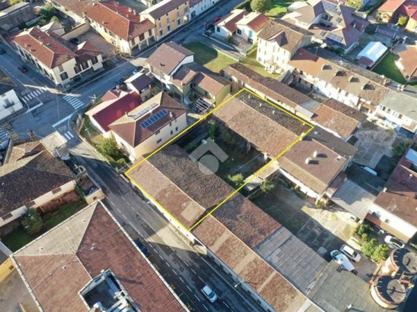 casa indipendente in vendita a Vailate