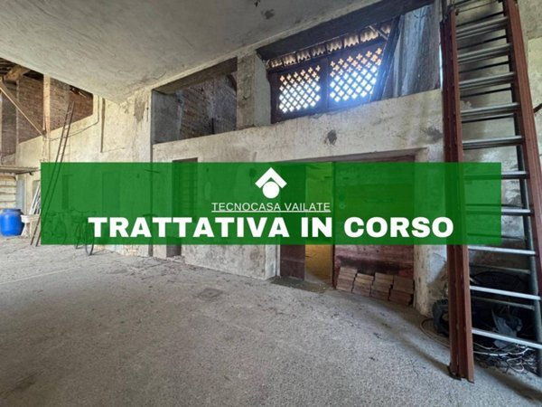 locale commerciale in vendita a Vailate