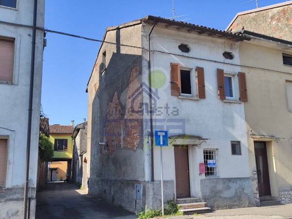 casa indipendente in vendita a Vescovato