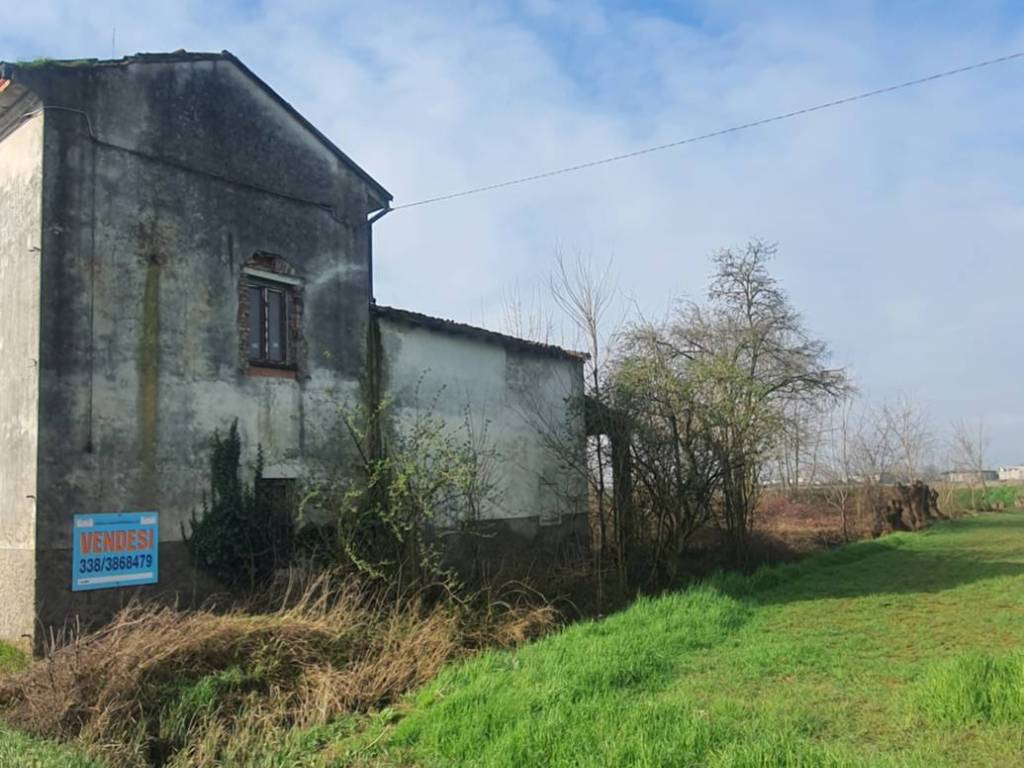 casa indipendente in vendita a Vescovato