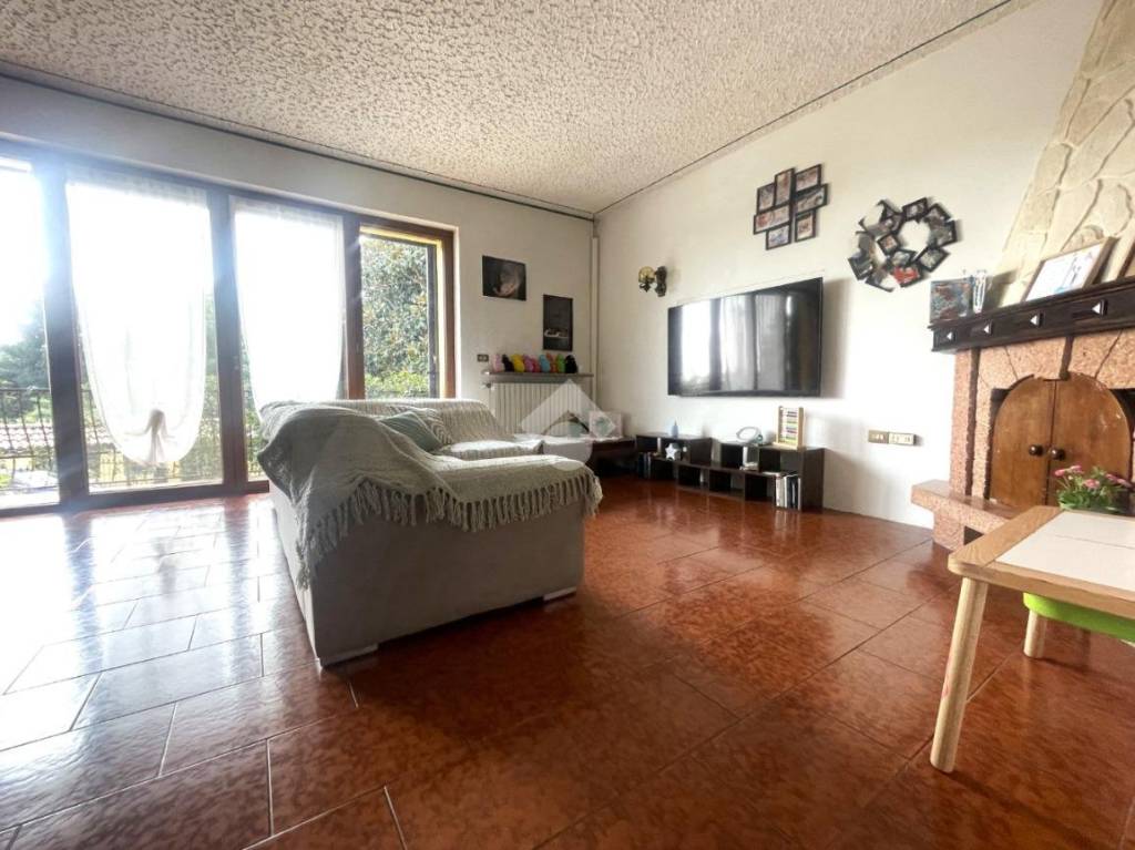 casa indipendente in vendita a Vescovato