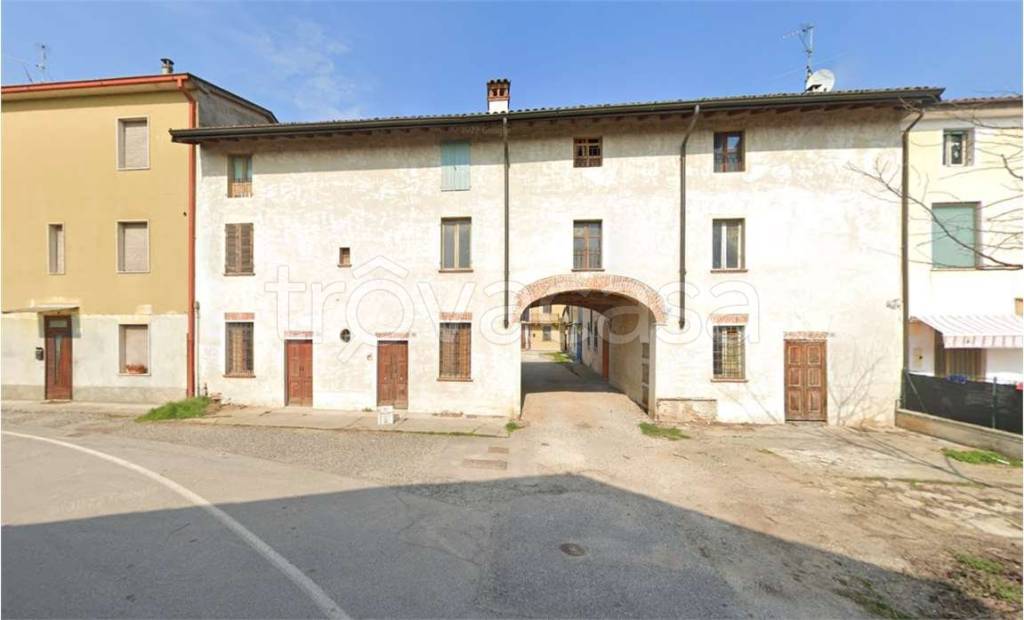 casa indipendente in vendita a Vescovato