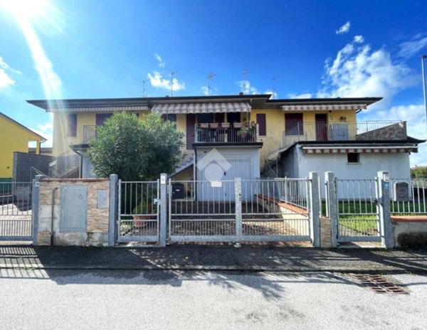 casa indipendente in vendita a Vescovato