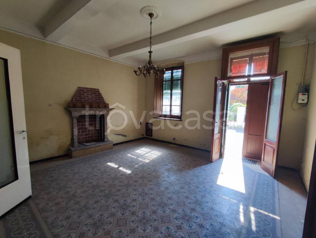 casa indipendente in vendita a Vescovato