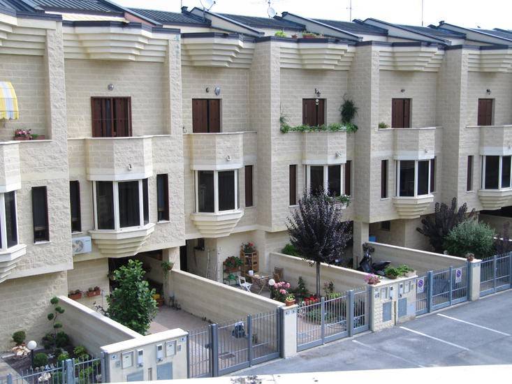 casa indipendente in vendita a Vescovato