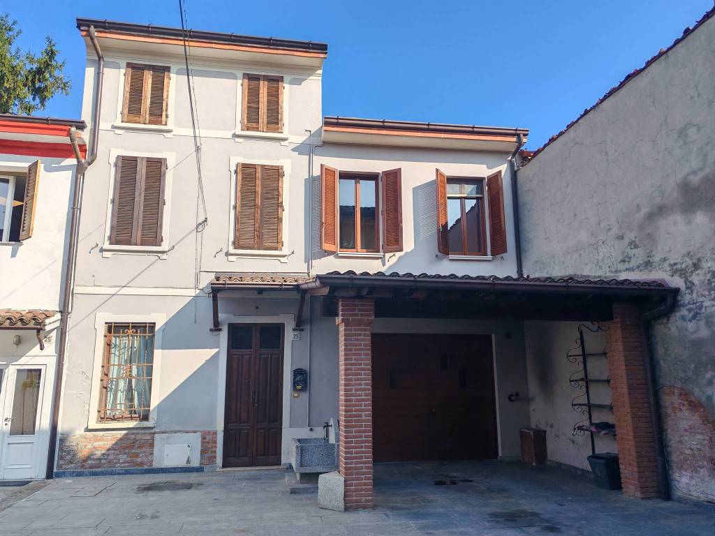 casa indipendente in vendita a Vescovato