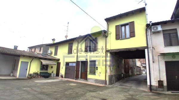 casa indipendente in vendita a Vescovato