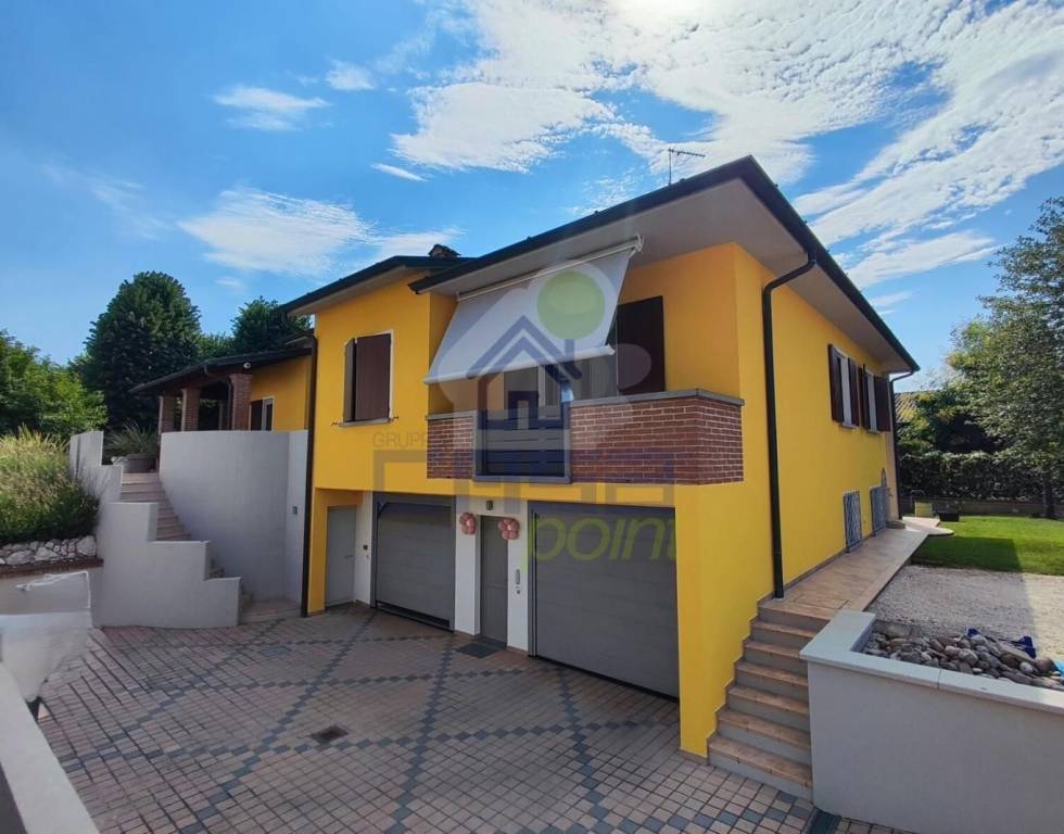 casa indipendente in vendita a Vescovato