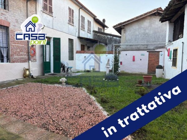 casa indipendente in vendita a Volongo