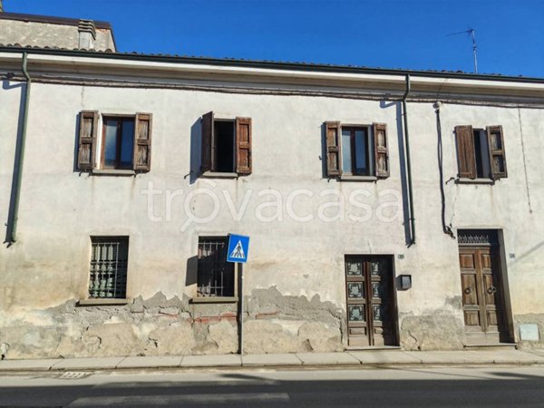 casa indipendente in vendita a Volongo
