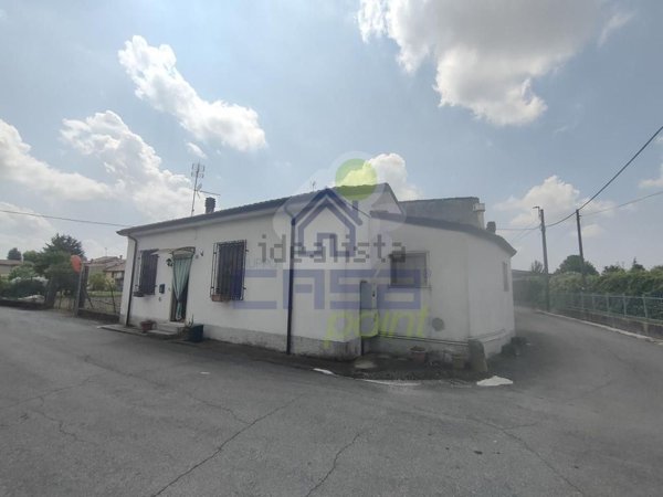 casa indipendente in vendita a Voltido