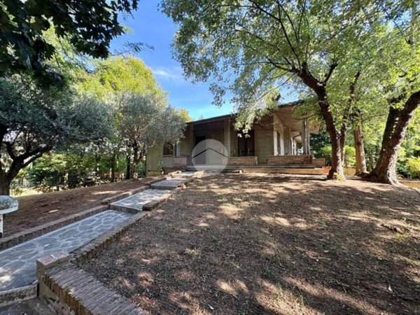 casa indipendente in vendita a Voltido
