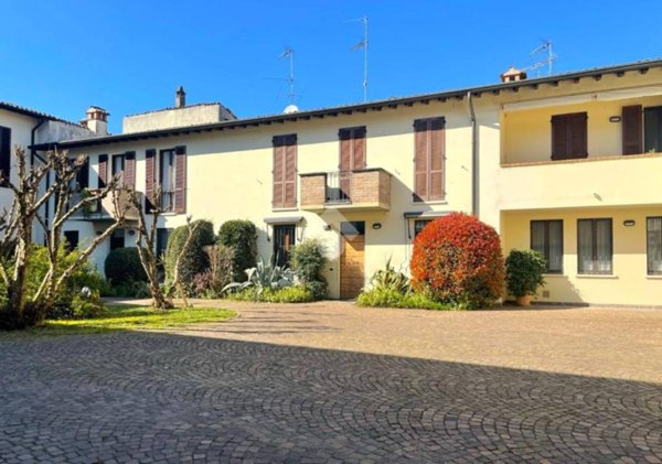 casa indipendente in vendita a Piadena Drizzona in zona Piadena