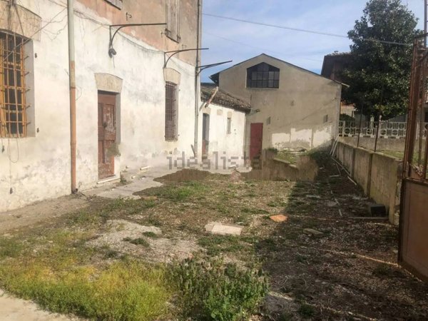 appartamento in vendita a Piadena Drizzona