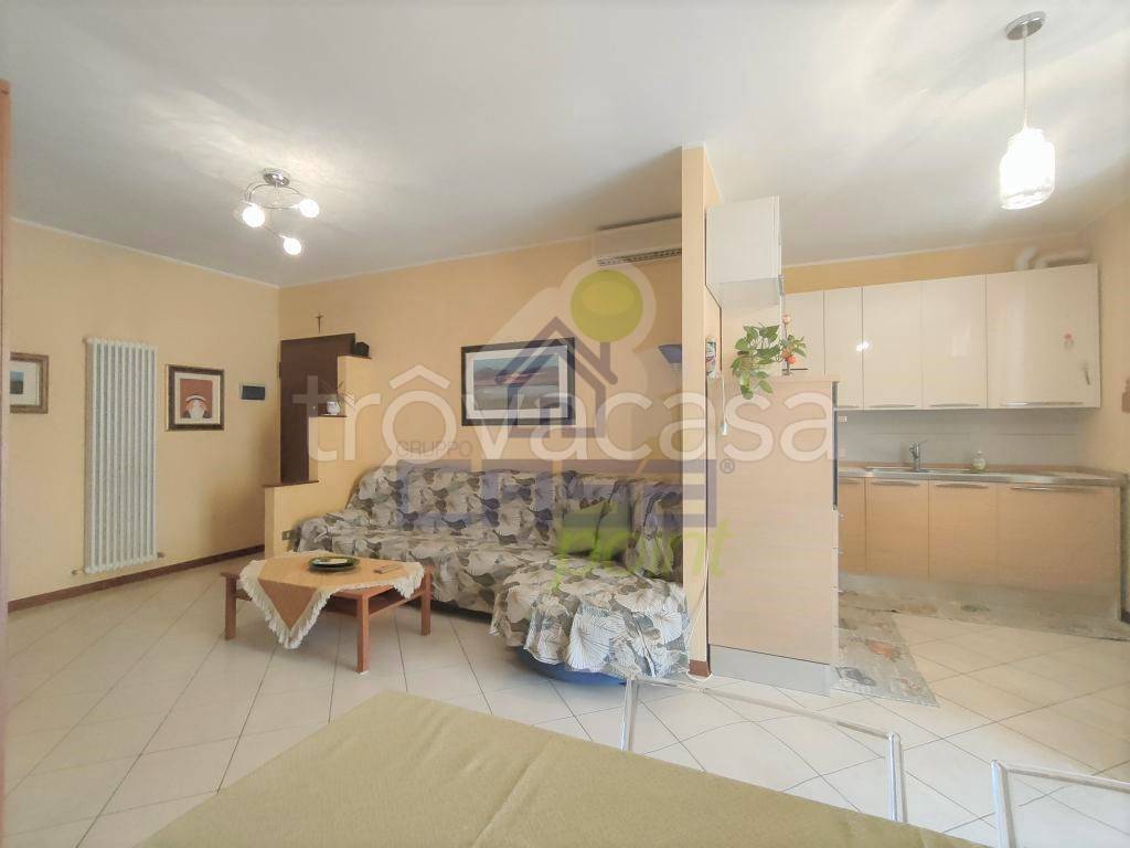 appartamento in vendita a Piadena Drizzona