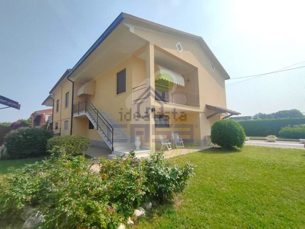 casa indipendente in vendita a Piadena Drizzona