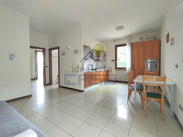 appartamento in vendita a Piadena Drizzona in zona Vho