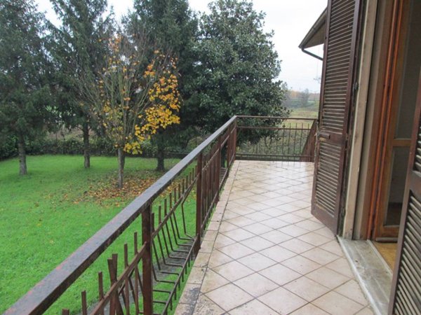 casa indipendente in vendita a Piadena Drizzona in zona Piadena