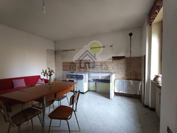 casa indipendente in vendita a Piadena Drizzona in zona Piadena